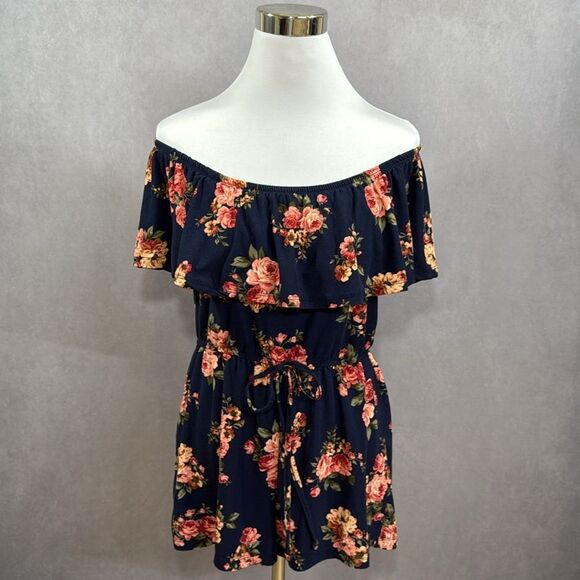 Floral Off-Shoulder Romper - Picture 3 of 6